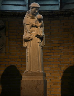 파도바의 성 안토니오_by Mari Andriessen_photo by Jarkeld_in the Cathedral of St Bavo in Haarlem_Netherlands.jpg